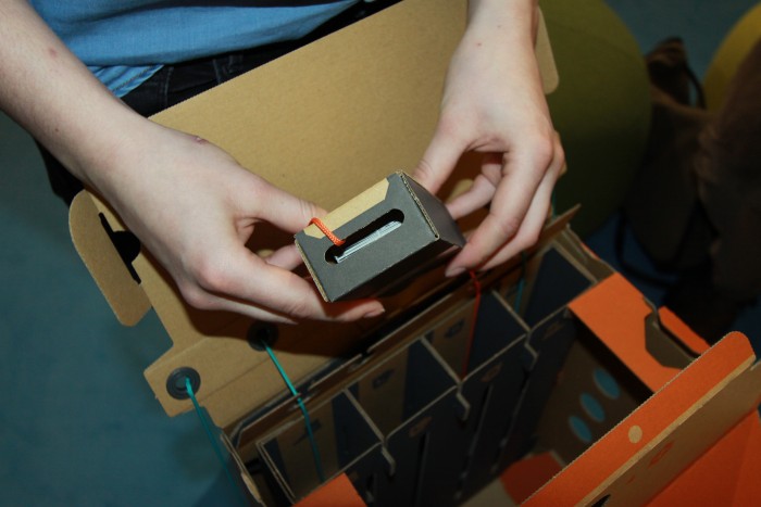 Der Roboter-Rucksack von innen (Bild: Stephan Freundorfer)