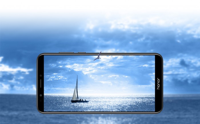 Das große Display hat das Format 2:1, kommt aber mit einer eher niedrigen Auflösung. (Bild: Honor)