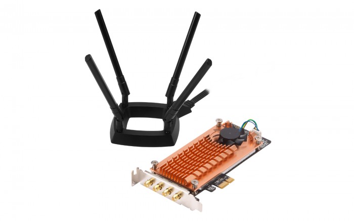 Qnap QWA-AC2600 (Bild: Qnap)