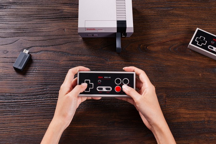 Der neue Controller für den Nintendo Classic Mini von 8Bitdo (Bild: 8BitDo)