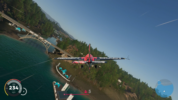 Mit dem Flugzeug reisen wir entlang einer der Küsten. (Bild: Ubisoft/Screenshot: Golem.de)