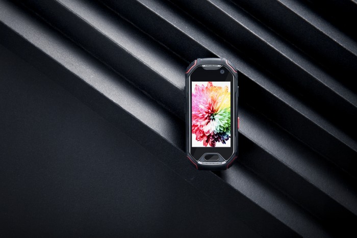 Das neue kleine Smartphone Atom (Bild: Unihertz)