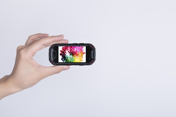 Das neue kleine Smartphone Atom (Bild: Unihertz)