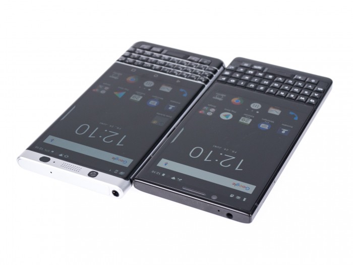 Links das Blackberry Keyone, rechts das Blackberry Key2 (Bild: Christoph Böschow/Golem.de)