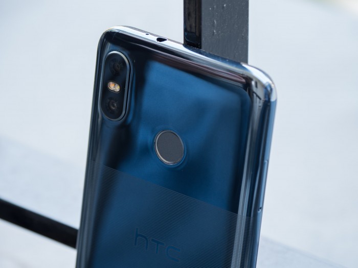 U12 Life im Hands on HTC bringt GlasSmartphone mit Anti