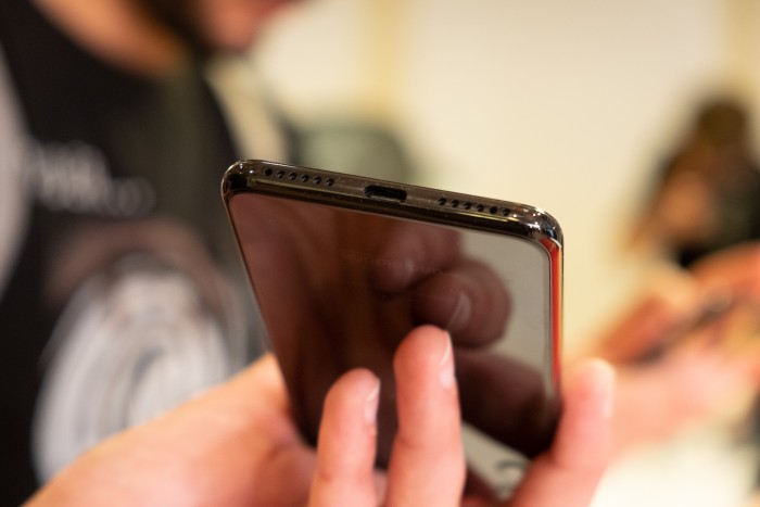 Das Motorola One von Lenovo (Bild: Michael Wieczorek/Golem.de)