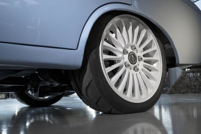 Mit dem Elektroauto will Kalaschnikow sogar dem US-Hersteller Tesla Konkurrenz machen. (Foto: Kalaschnikow Media)