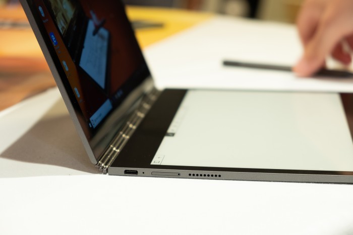 Lenovo Yoga Book C930 (Bild: Michael Wiezcorek/Golem.de)