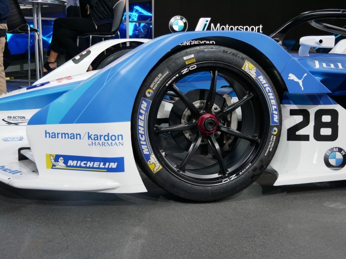 Der Akku ist ebenfalls einheitlich und wird von McLaren geliefert.(Foto: Dirk Kunde)