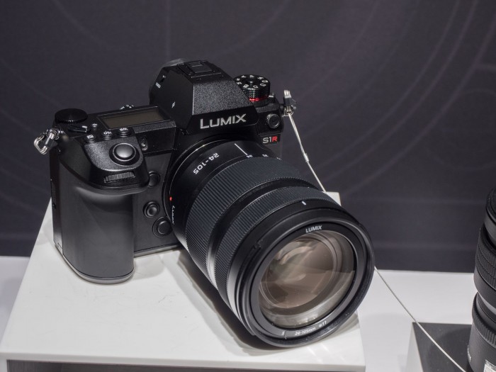 Der Prototyp der Panasonic S1 auf der Photokina (Bild: Christoph Böschow/Golem.de)