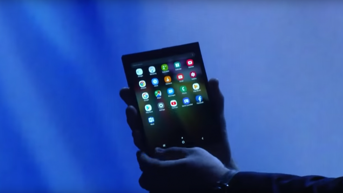 Samsungs Infinity Flex Display (Bild: Samsung/Screenshot: Golem.de)