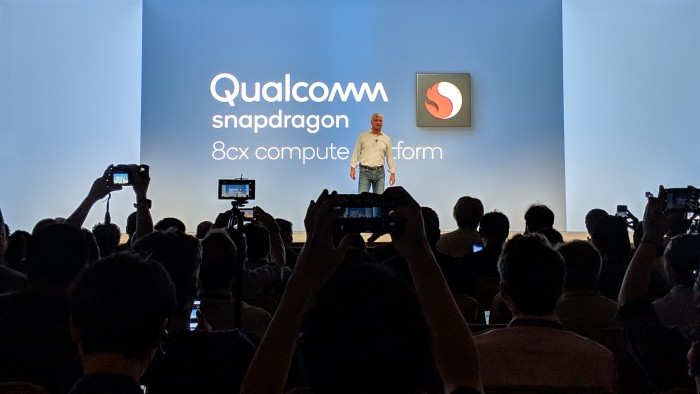 Qualcomm stellt den Snapdragon 8cx vor. (Bild: Marc Sauter/Golem.de) 