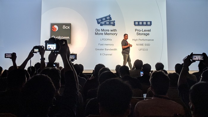 Wichtig dabei ist unter anderem das auf 128 Bit verdoppelte Interface. (Bild: Marc Sauter/Golem.de) 