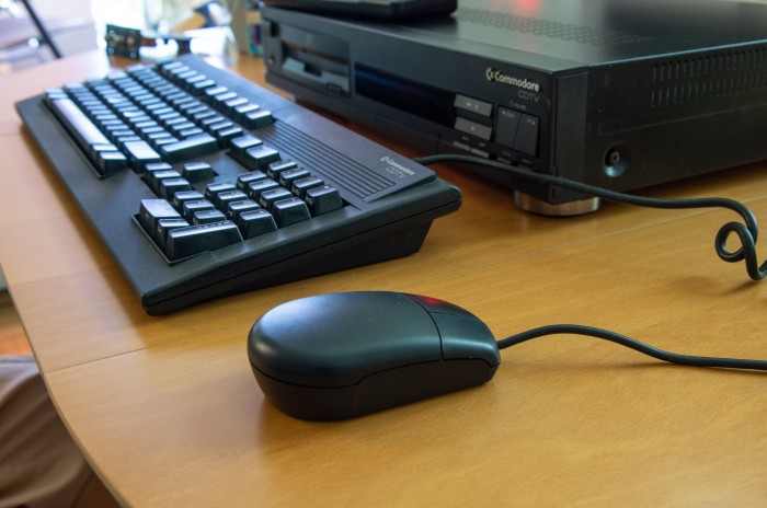 Maus und Tastatur mussten extra gekauft werden. (Bild: Martin Wolf / Golem.de)