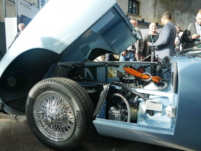 Oldtimer umrüsten: Happy End mit Elektromotor - Golem.de