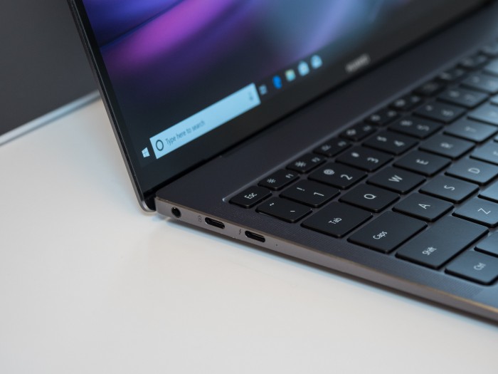 Das neue Modell hat nahezu die gleichen Anschlüsse wie das erste Matebook X Pro. (Bild: Martin Wolf/Golem.de)