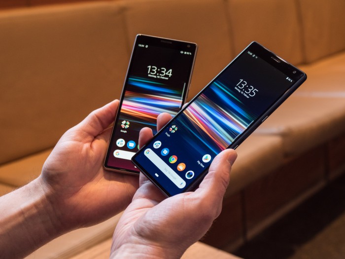 Sonys Xperia 10 und Xperia 10 Plus (Bild: Martin Wolf/Golem.de)