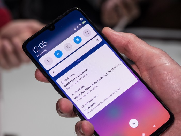 Xiaomi Mi 9 läuft mit MIUI 10 (Bild: Martin Wolf/Golem.de)