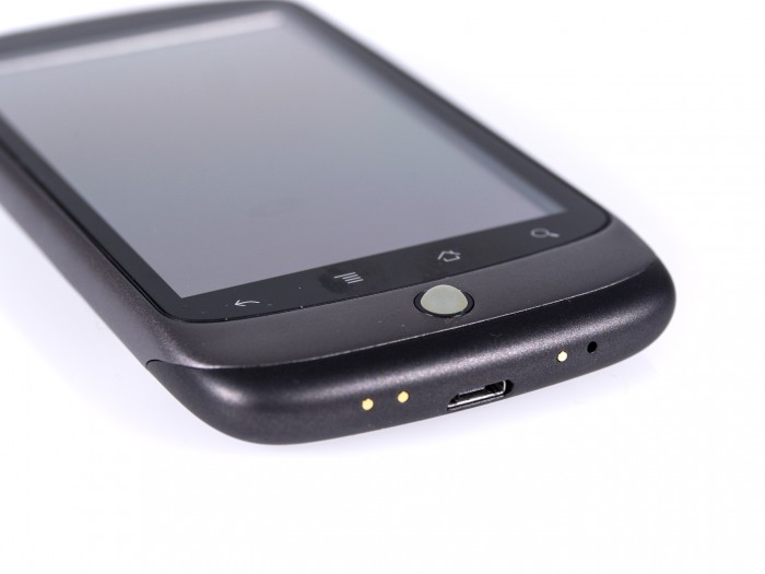 Das Scrollbällchen leuchtet bei Benachrichtigungen auf. (Bild: Martin Wolf / Golem.de)