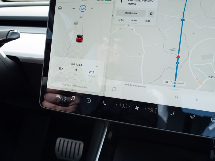 Bei kalten Temperaturen liegt er ohnehin deutlich über dem Durchschnittswert von 15 kWh/100 km. (Bild: Martin Wolf/Golem.de)