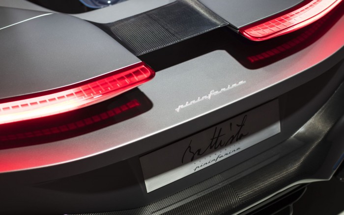 Heckansicht des Autos (Bild: Pininfarina)