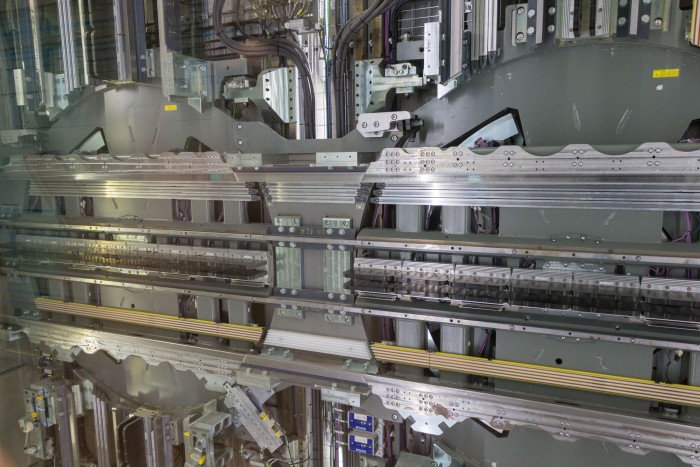 An Weichen, den Exchangern, kann er die Richtung wechseln. (Bild: Werner Pluta/Golem.de)