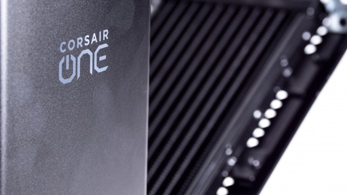 Corsair One i160 (Bild: Marc Sauter/Golem.de)