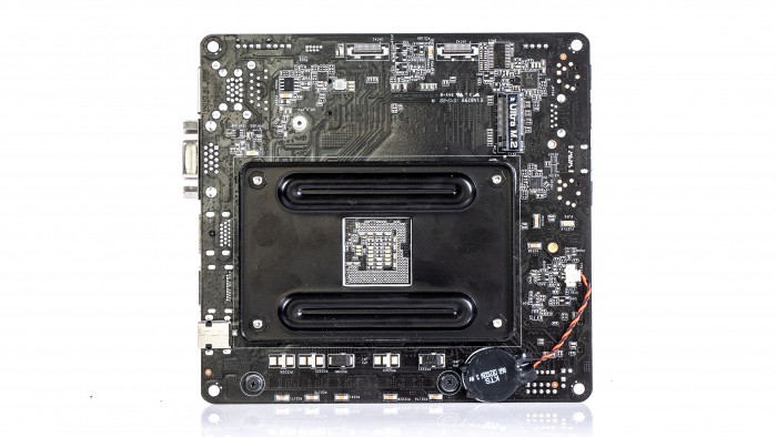 DeskMini A300 im Test: Asrocks 2-Liter-Ryzen-Barebone überzeugt