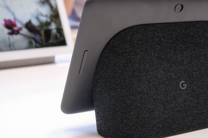 Die Lautstärkewippe am Nest Hub (Bild: Tobias Költzsch/Golem.de)