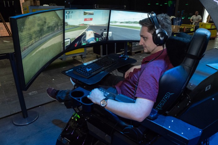 Acer Predator Thronos (Bild: Martin Wolf/Golem.de)