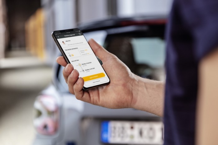 Neue Smart-App (Bild: Daimler)