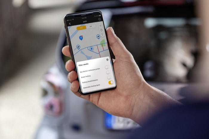 Neue Smart-App (Bild: Daimler)