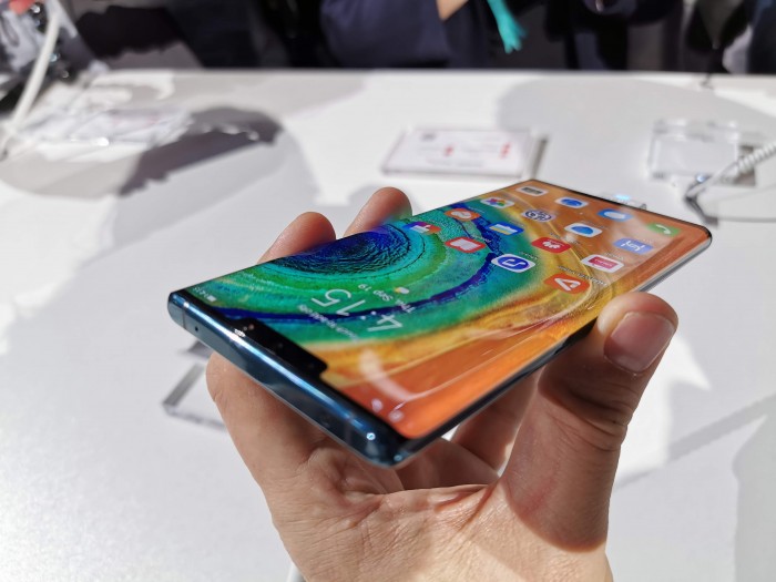 Das Mate 30 Pro von Huawei (Bild: Tobias Költzsch/Golem.de)