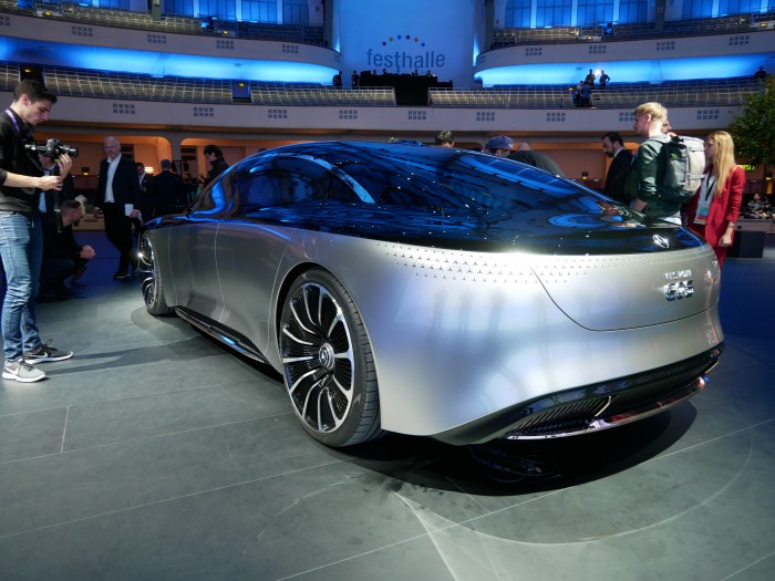 Das Interesse an der Studie ist auf der IAA auf jeden Fall groß. (Foto: Dirk Kunde)