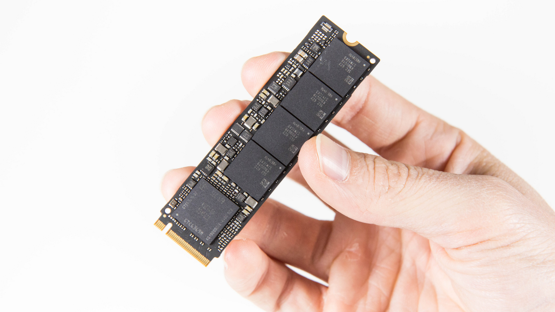 Formfaktoren und Stecker - SSD-Kompendium: AHCI, M.2, NVMe, PCIe, Sata ...