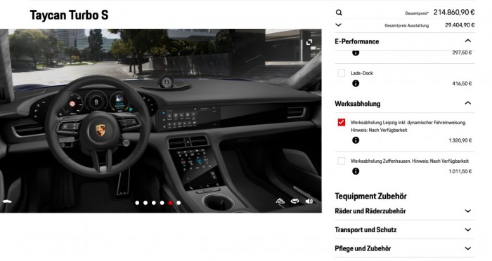 Selbst die Werksabholung l&auml;sst Porsche sich bezahlen. (Bild: Porsche/Screenshot: Golem.de)