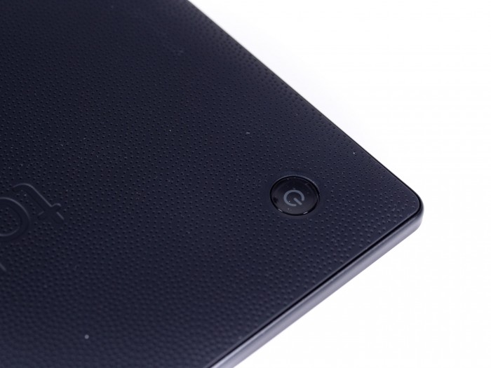 Der Vision 5 hat den Einschalter auf der Rückseite. (Bild: Martin Wolf/Golem.de)