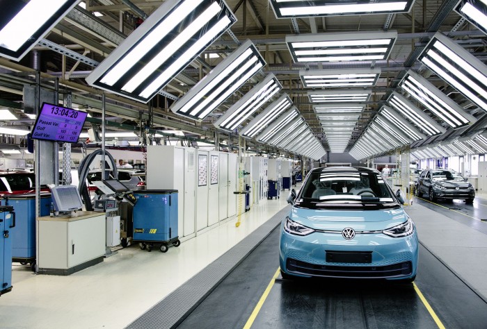 Der Produktionsstart f&uuml;r den ID.3 ist im November 2019. (Bild: Werner Pluta/Golem.de)