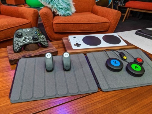 Logitech G Adaptive Gaming Kit (Bild: Logitech)