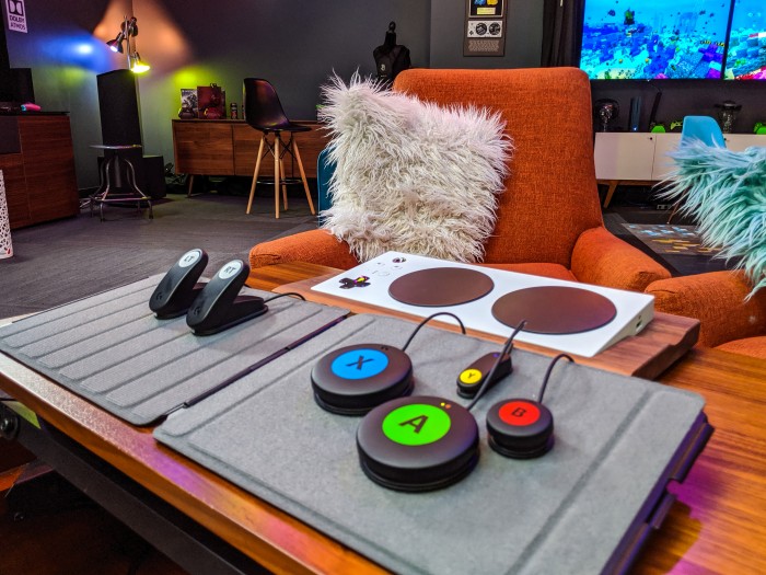 Logitech G Adaptive Gaming Kit (Bild: Logitech)