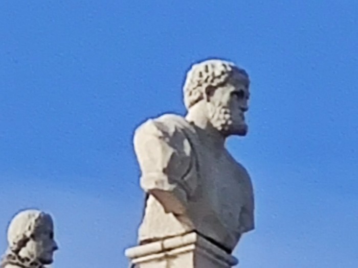 Ein mit dem f&uuml;nfzigfachen Digitalzoom gemachtes Foto (Bild: Tobias K&ouml;ltzsch/Golem.de)