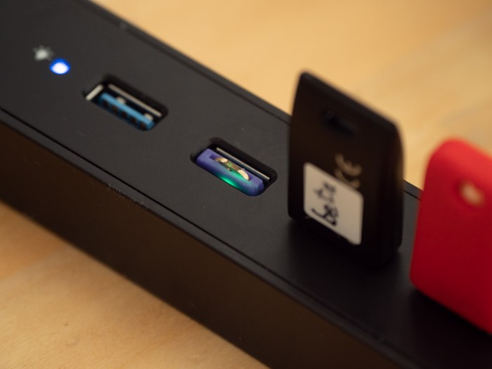 Golem.de hat Betaversionen des Somu und des Nitrokey Fido2 getestet. Trotz des Betastatus lassen sie sich bereits gut in der Praxis nutzen. (Bild: Martin Wolf/Golem.de)