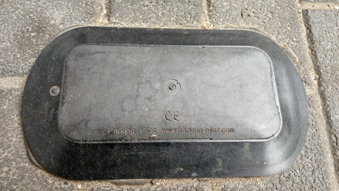 Die Parking-Pilot-Sensoren sind g&uuml;nstiger als die Bosch-Ger&auml;te, verf&uuml;gen jedoch nicht &uuml;ber Radar. (Foto: Friedhelm Greis/Golem.de)