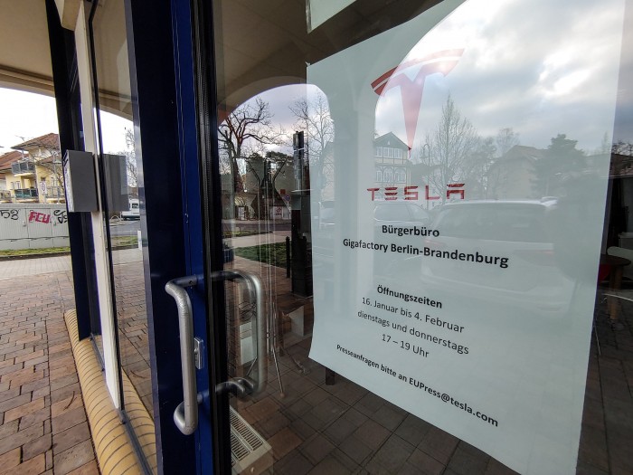 Tesla hat eigens ein Bürgerbüro bis Anfang Februar 2020 eingerichtet. (Foto: Martin Wolf/Golem.de)