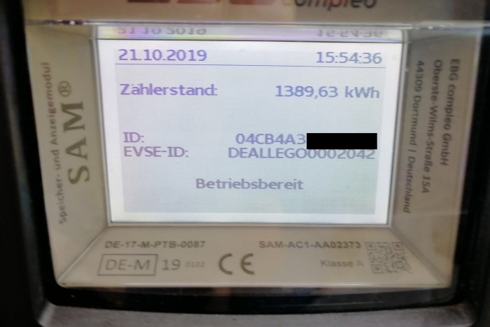 Die Module zeigten die UID zudem an, wenn der Ladevorgang mit dem Tag gestartet wurde.  (Foto: Friedhelm Greis/Golem.de)