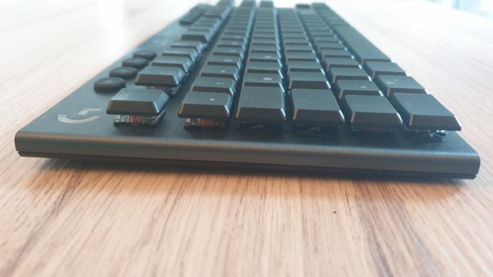 Logitech G915 TKL (Bild: Oliver Nickel/Golem.de)