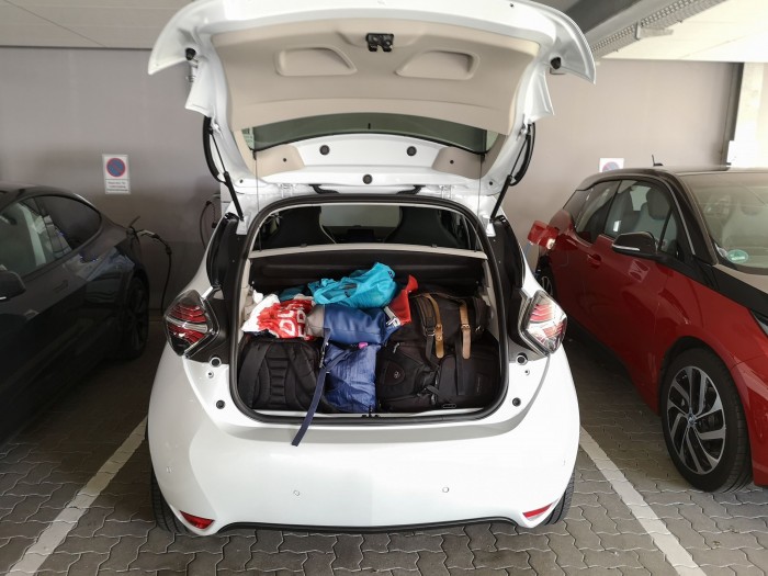 .. ist Platz für reichlich Gepäck. (Bild: Werner Pluta/Golem.de)