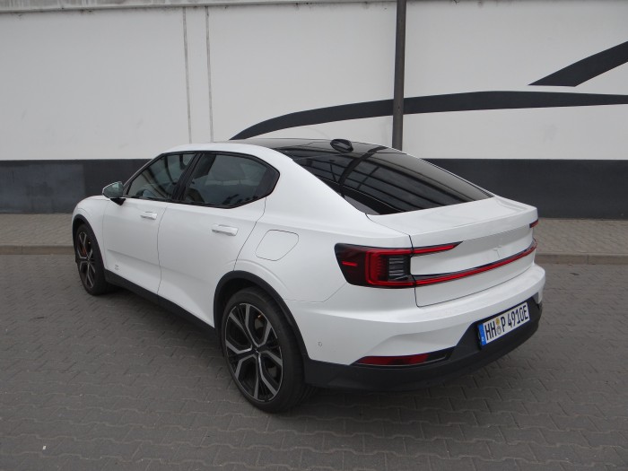 Die Fließheck-Limousine gilt als ernstzunehmender Konkurrent für das Tesla Model 3. (Foto: Björn Schäfer)