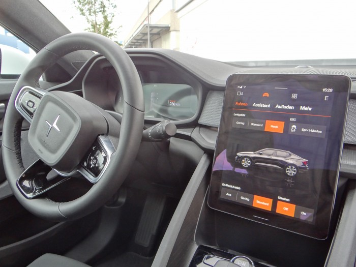 Der Polestar 2 ist das erste Auto mit Android Automotive OS. (Foto: Björn Schäfer)