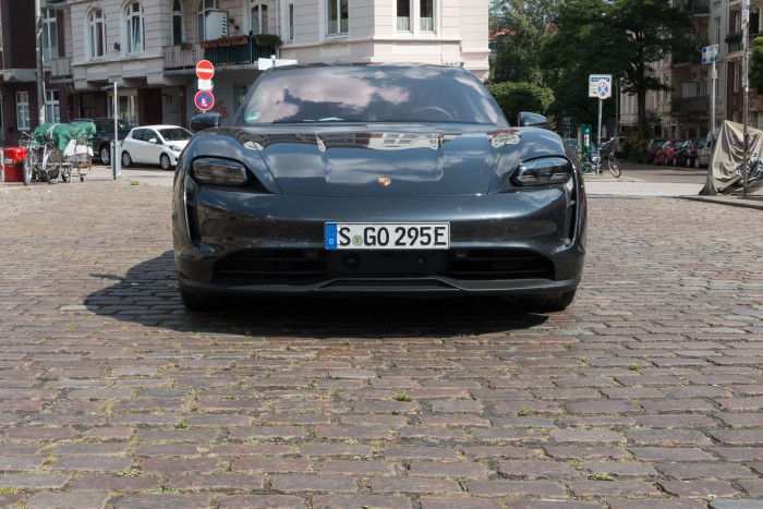 Elektroauto Taycan Porsche Holt Sich 400 Leiharbeiter Von Audi Golem De